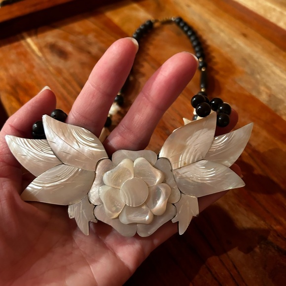 Vintage mother of pearl necklace - Picture 3 of 10